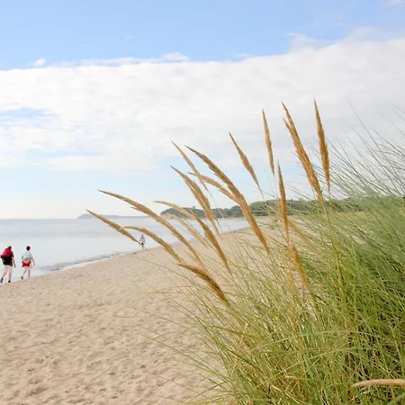 فندق F-1010 Strandhaus Moenchgut Dz 25 Garten, Strandnah, Inkl Fruehstueck لوبه