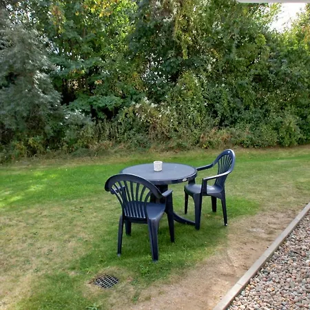 فندق F-1010 Strandhaus Moenchgut Dz 25 Garten, Strandnah, Inkl Fruehstueck لوبه